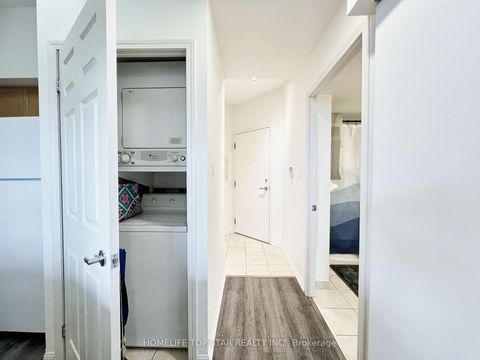 Photo 16 at 1006 - 228 Queens Quay W, Waterfront Communities C1, Toronto