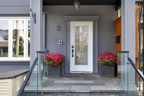 Photo 2 at 3 Thyra Avenue, East York, Toronto