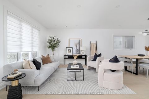 Photo 5 at 3 Thyra Avenue, East York, Toronto