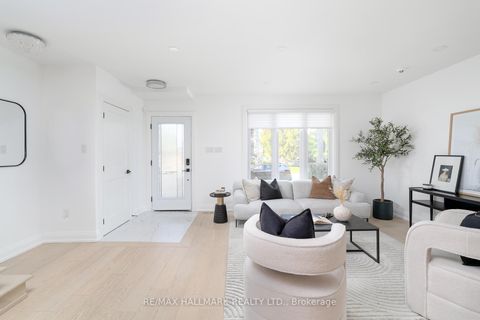 Photo 6 at 3 Thyra Avenue, East York, Toronto