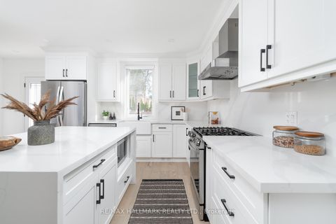 Photo 17 at 3 Thyra Avenue, East York, Toronto