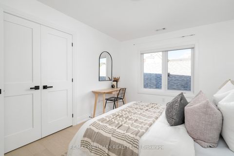 Photo 26 at 3 Thyra Avenue, East York, Toronto