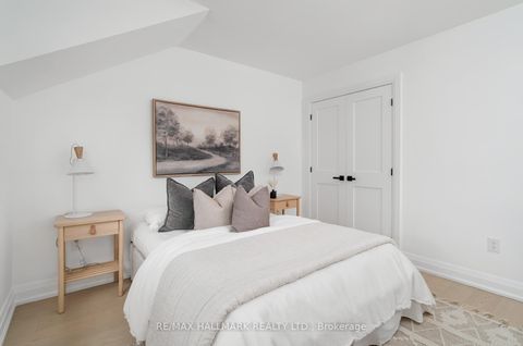 Photo 28 at 3 Thyra Avenue, East York, Toronto