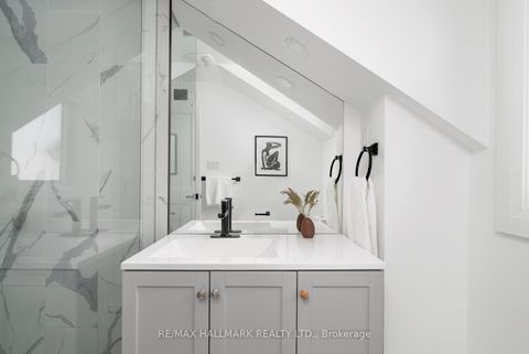 Photo 31 at 3 Thyra Avenue, East York, Toronto