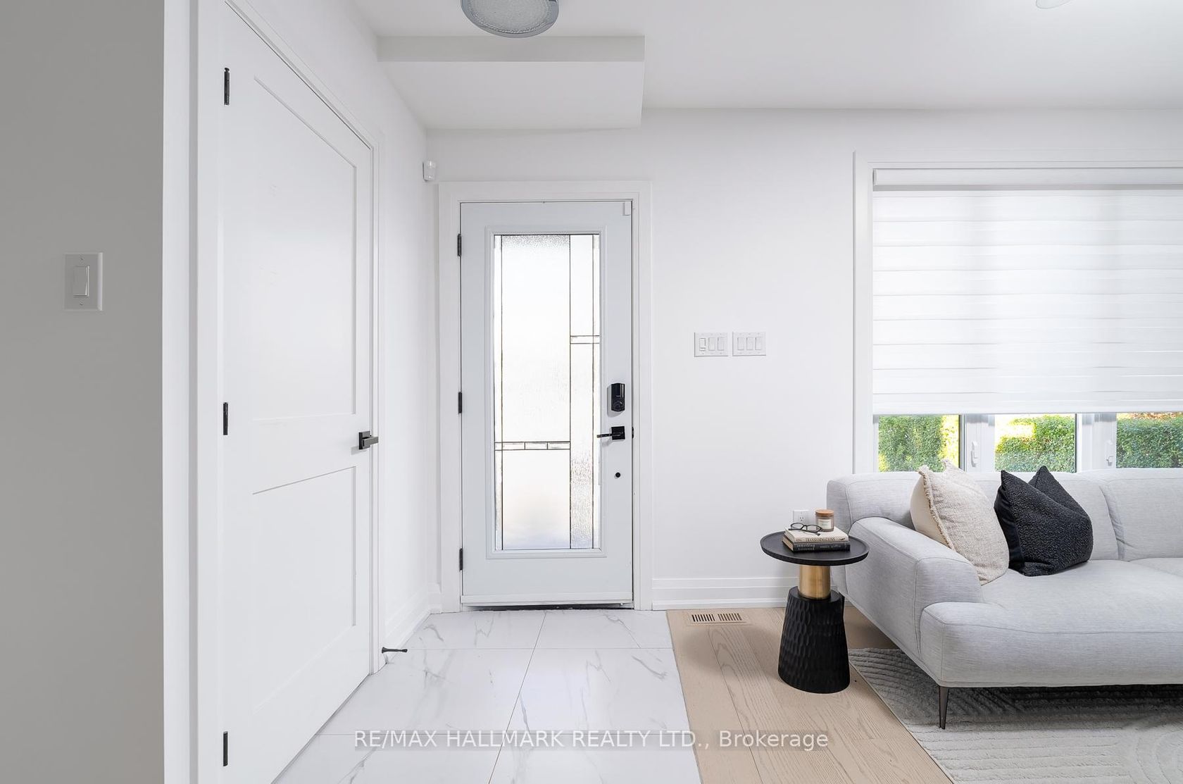 Photo 3 at 3 Thyra Avenue, East York, Toronto Photo 3 at 3 Thyra Avenue, East York, Toronto