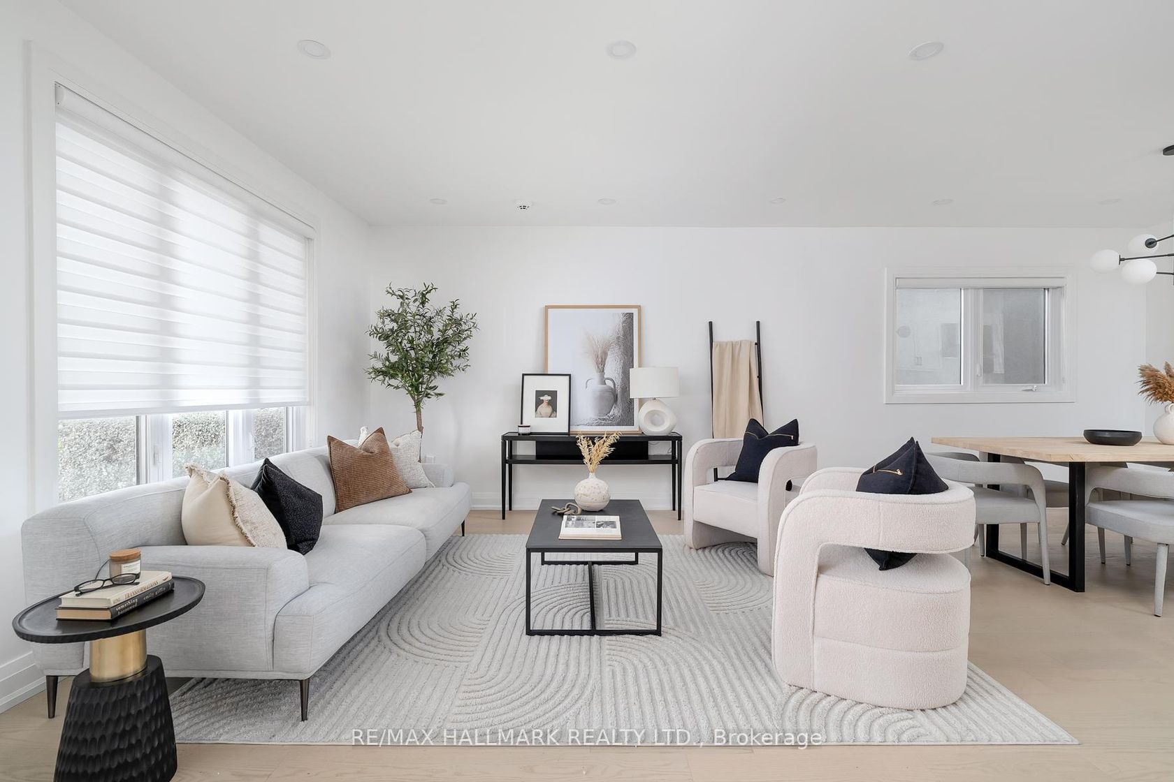 Photo 5 at 3 Thyra Avenue, East York, Toronto Photo 5 at 3 Thyra Avenue, East York, Toronto