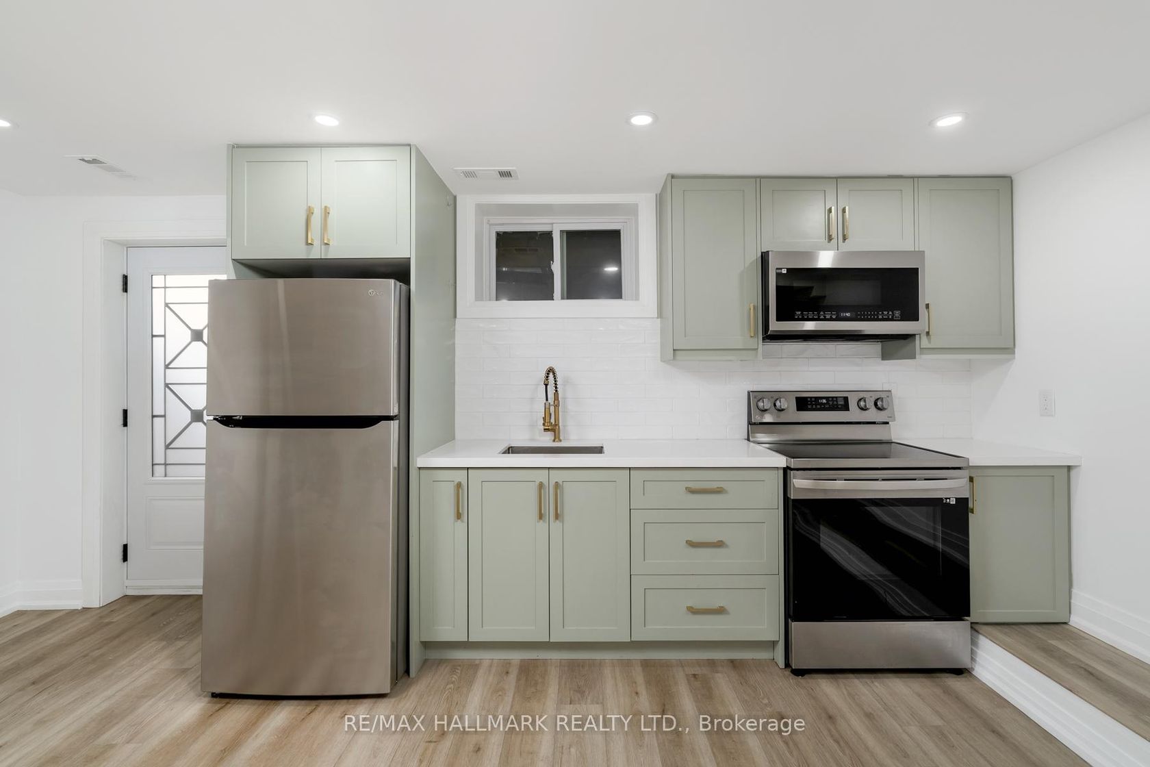 Photo 41 at 3 Thyra Avenue, East York, Toronto Photo 41 at 3 Thyra Avenue, East York, Toronto