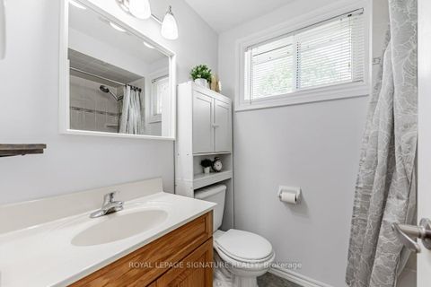 Photo 10 at 105 Bergen Road, Dorset Park, Toronto