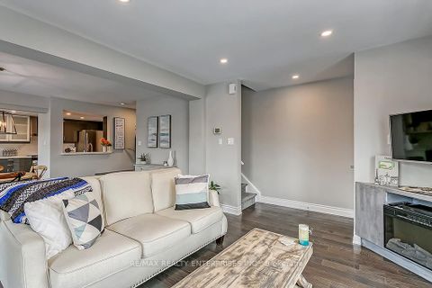 Photo 9 at 2386 Munn's Avenue E, RO River Oaks, Oakville