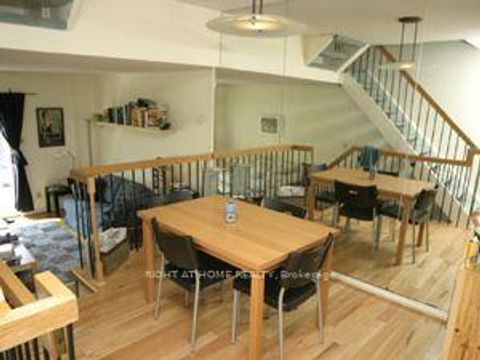 Photo 2 at 11 Quarry Court, Coxwell, Toronto