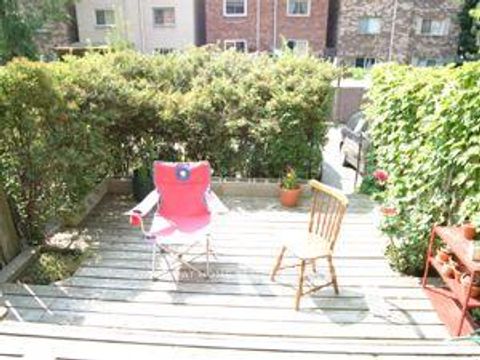 Photo 5 at 11 Quarry Court, Coxwell, Toronto