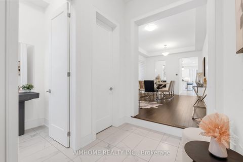 Photo 3 at 27 William Logan Drive, Rural Richmond Hill, Richmond Hill