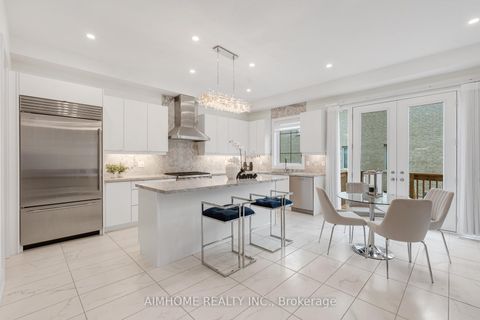 Photo 7 at 27 William Logan Drive, Rural Richmond Hill, Richmond Hill