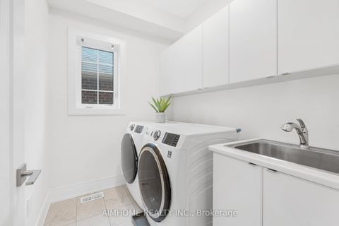 Photo 23 at 27 William Logan Drive, Rural Richmond Hill, Richmond Hill