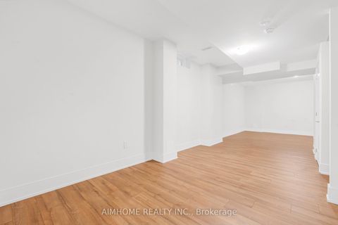 Photo 35 at 27 William Logan Drive, Rural Richmond Hill, Richmond Hill