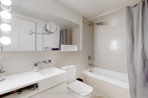 Photo 18 at 2911 - 45 Charles Street E, Yonge Corridor, Toronto Photo 18 at 2911 - 45 Charles Street E, Yonge Corridor, Toronto