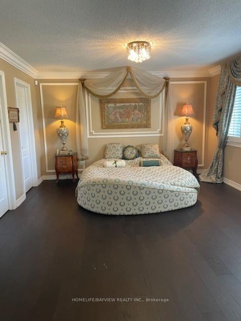 Photo 19 at 8 Pico Crescent, Beverley Glen, Vaughan Photo 19 at 8 Pico Crescent, Beverley Glen, Vaughan