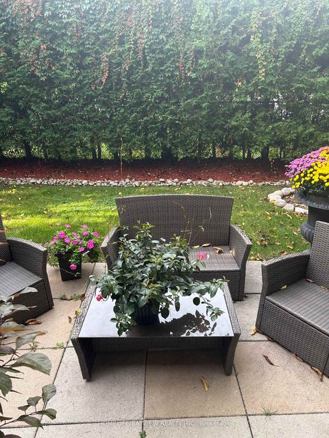 Photo 32 at 8 Pico Crescent, Beverley Glen, Vaughan