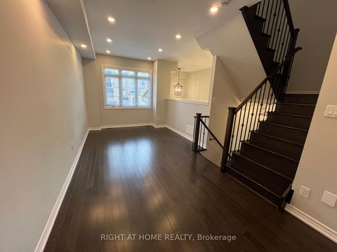 Photo 1 at 26 Sunset Terrace, Vellore Village, Vaughan