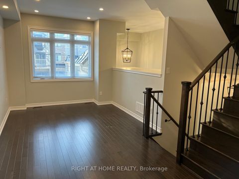 Photo 2 at 26 Sunset Terrace, Vellore Village, Vaughan