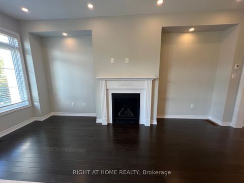 Photo 9 at 26 Sunset Terrace, Vellore Village, Vaughan