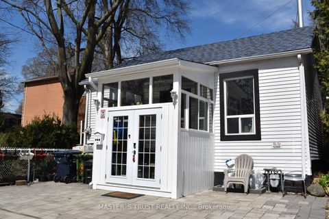 Photo 1 at 966 Dundas Street E, South Riverdale, Toronto