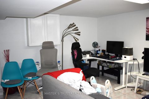 Photo 13 at 966 Dundas Street E, South Riverdale, Toronto