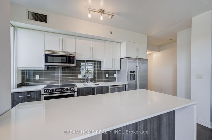 Photo 14 at 721 - 2756 Old Leslie Street, Bayview Village, Toronto