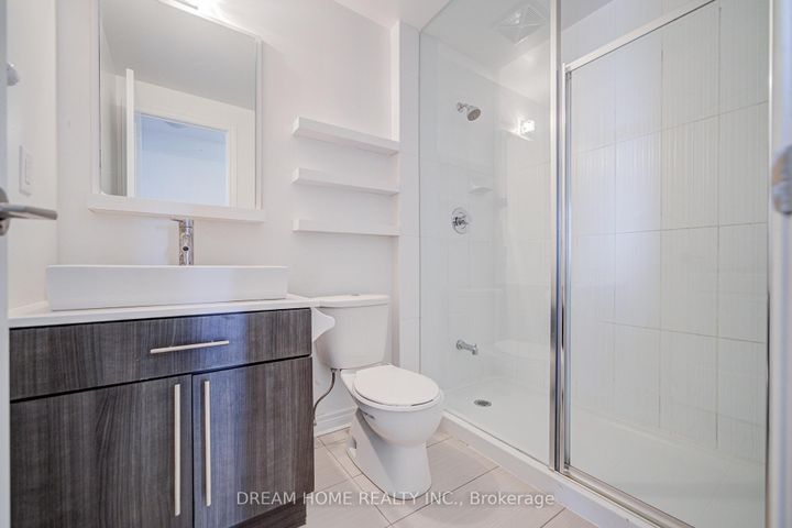 Photo 24 at 721 - 2756 Old Leslie Street, Bayview Village, Toronto