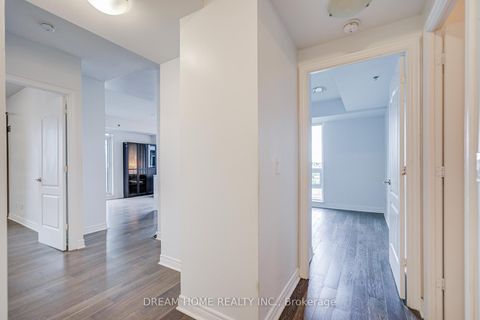 Photo 9 at 721 - 2756 Old Leslie Street, Bayview Village, Toronto