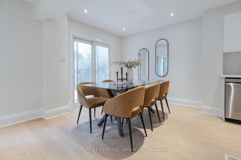 Photo 8 at 23 Merrylyn Drive, North Richvale, Richmond Hill