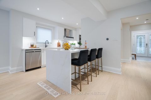 Photo 10 at 23 Merrylyn Drive, North Richvale, Richmond Hill