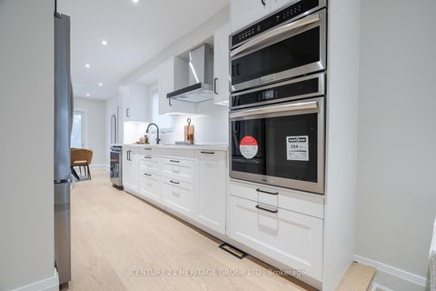 Photo 13 at 23 Merrylyn Drive, North Richvale, Richmond Hill