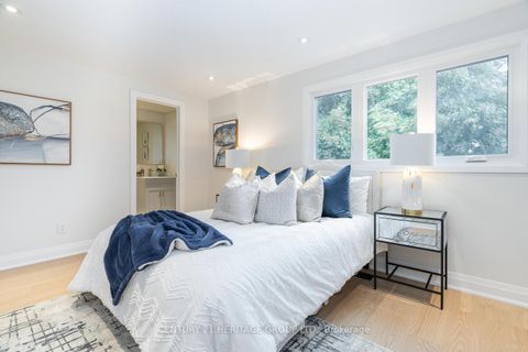 Photo 22 at 23 Merrylyn Drive, North Richvale, Richmond Hill