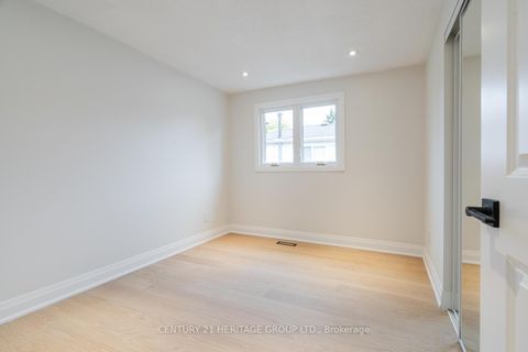 Photo 27 at 23 Merrylyn Drive, North Richvale, Richmond Hill