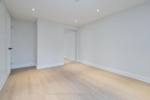 Photo 30 at 23 Merrylyn Drive, North Richvale, Richmond Hill