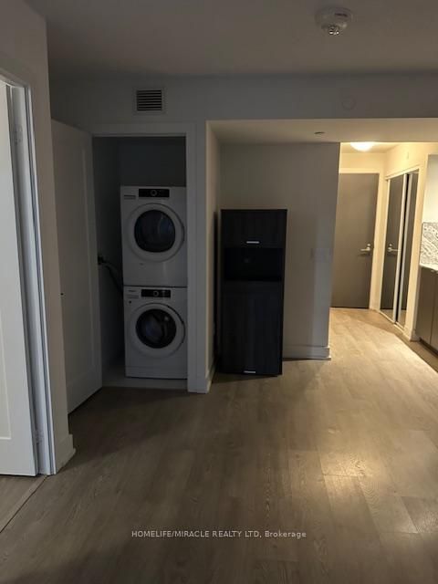 Photo 4 at 315 - 9 Mabelle Avenue, City Centre West, Toronto