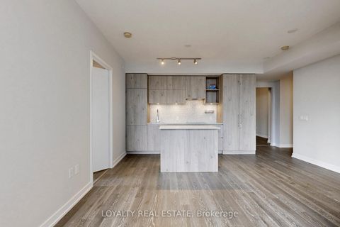 Photo 12 at 5005 - 1 Yorkville Avenue, Annex, Toronto Photo 12 at 5005 - 1 Yorkville Avenue, Annex, Toronto