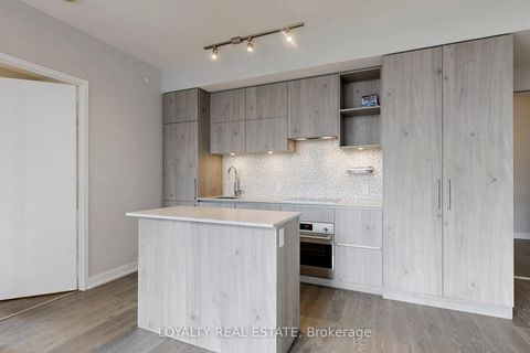 Photo 17 at 5005 - 1 Yorkville Avenue, Annex, Toronto Photo 17 at 5005 - 1 Yorkville Avenue, Annex, Toronto