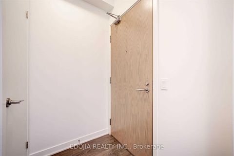 Photo 3 at 3508 - 125 Blue Jays Way, Waterfront Communities C1, Toronto