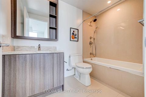 Photo 14 at 3508 - 125 Blue Jays Way, Waterfront Communities C1, Toronto Photo 14 at 3508 - 125 Blue Jays Way, Waterfront Communities C1, Toronto