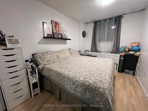 Photo 7 at 109 - 200 Lotherton Pathway, Glen Park, Toronto Photo 7 at 109 - 200 Lotherton Pathway, Glen Park, Toronto