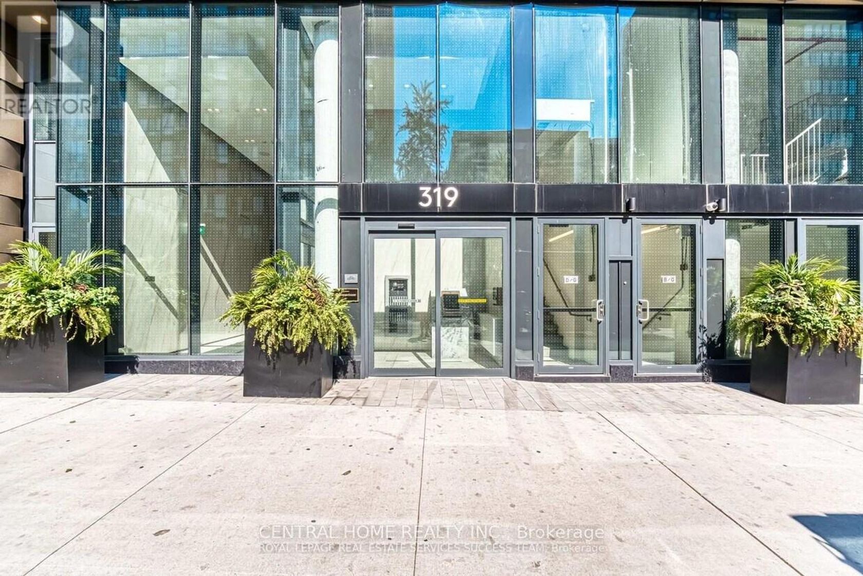 1906 - 319 Jarvis Street, Yonge Corridor, Toronto  by Loree Meneguzzi Real Estate 1906 - 319 Jarvis Street, Yonge Corridor, Toronto
