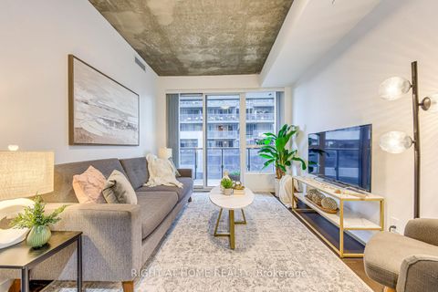 Photo 2 at 748 - 1030 King Street W, Niagara, Toronto