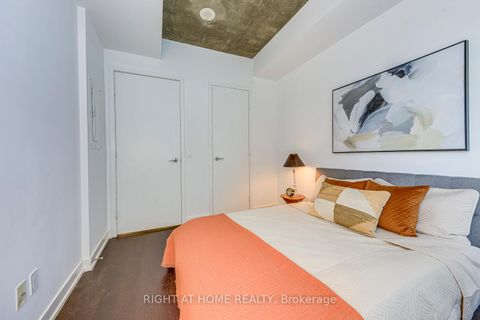 Photo 11 at 748 - 1030 King Street W, Niagara, Toronto