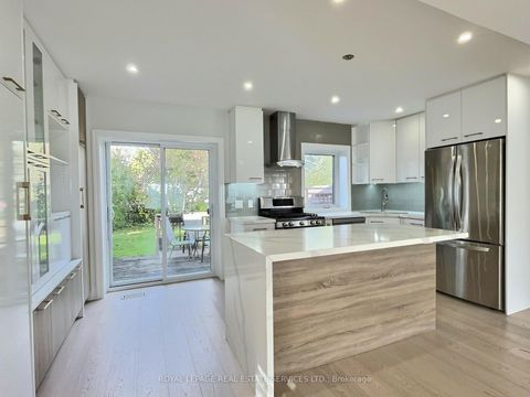 Photo 9 at 21 Christina Crescent, Maryvale, Toronto Photo 9 at 21 Christina Crescent, Maryvale, Toronto