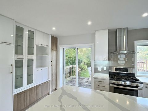 Photo 10 at 21 Christina Crescent, Maryvale, Toronto Photo 10 at 21 Christina Crescent, Maryvale, Toronto