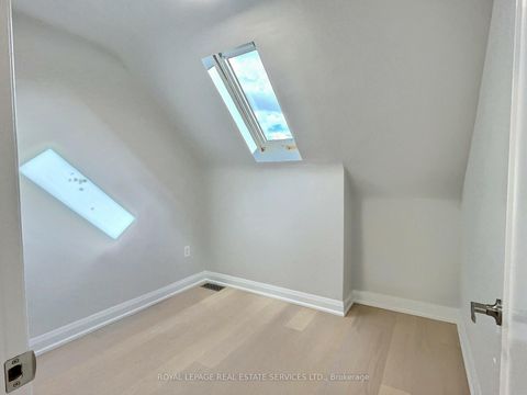 Photo 19 at 21 Christina Crescent, Maryvale, Toronto Photo 19 at 21 Christina Crescent, Maryvale, Toronto