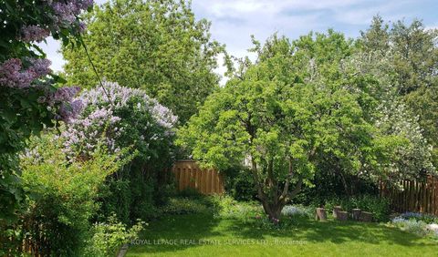 Photo 38 at 21 Christina Crescent, Maryvale, Toronto