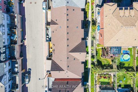 Photo 6 at 39 Schooner Lane, Rouge E10, Toronto